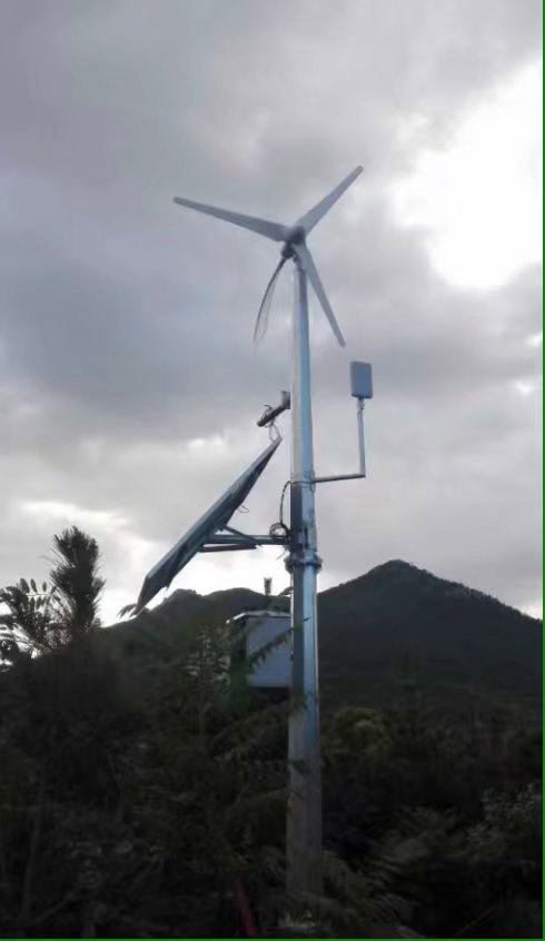 wind turbine solar hybrid 5kw project show